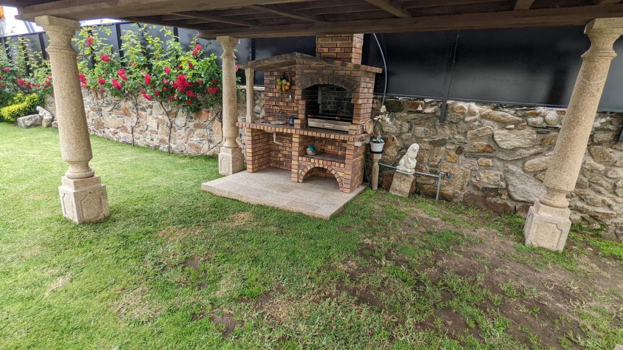 Room Villa Ribeiro Pilgrims Way To Santiago Bike A Garage For Marinhas إسبونسيندي المظهر الخارجي الصورة